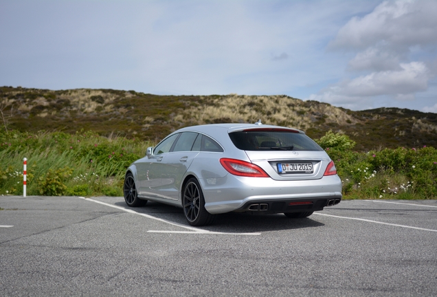 Mercedes-Benz CLS 63 AMG X218 Shooting Brake