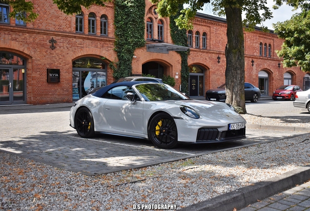 Porsche 992 Carrera 4 GTS Cabriolet MkII