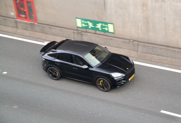 Porsche Cayenne Coupé Turbo E-Hybrid
