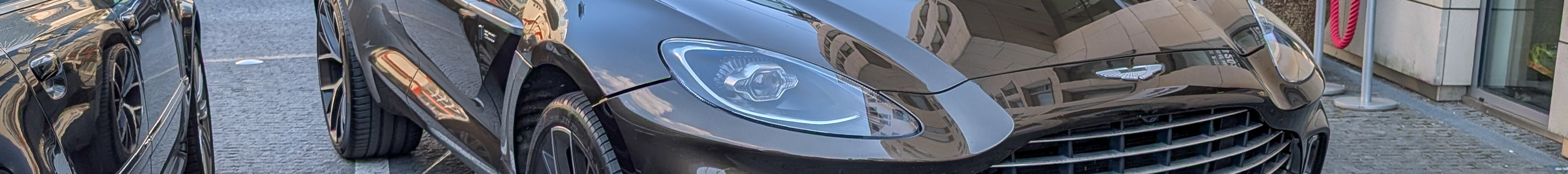 Aston Martin DBX