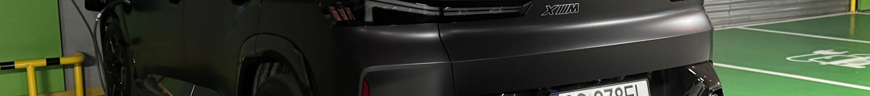 BMW XM G09