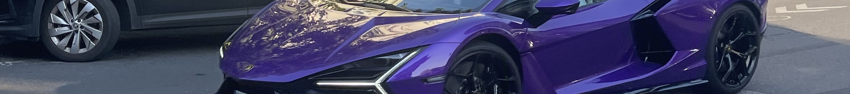 Lamborghini Revuelto