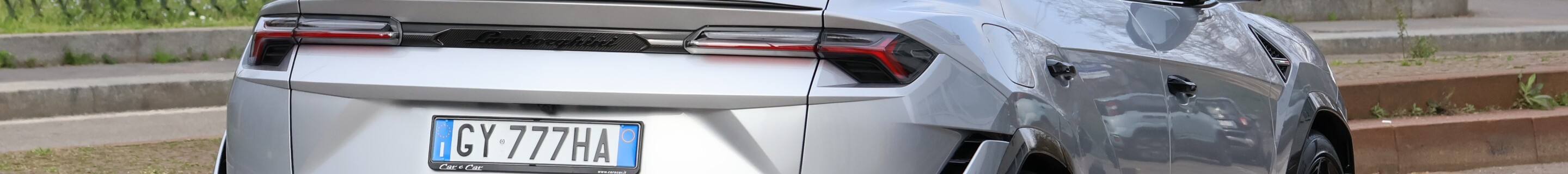 Lamborghini Urus Performante