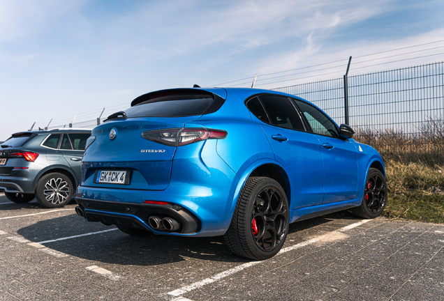 Alfa Romeo Stelvio Quadrifoglio 2023