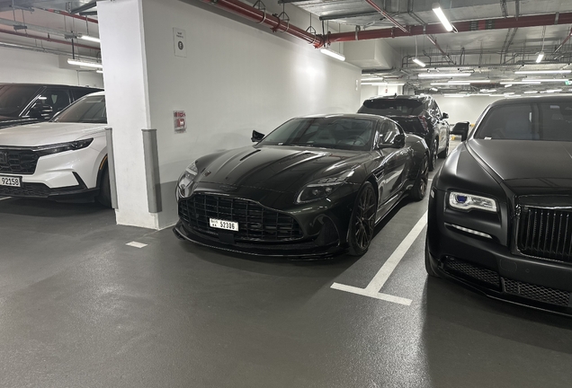 Aston Martin DB12
