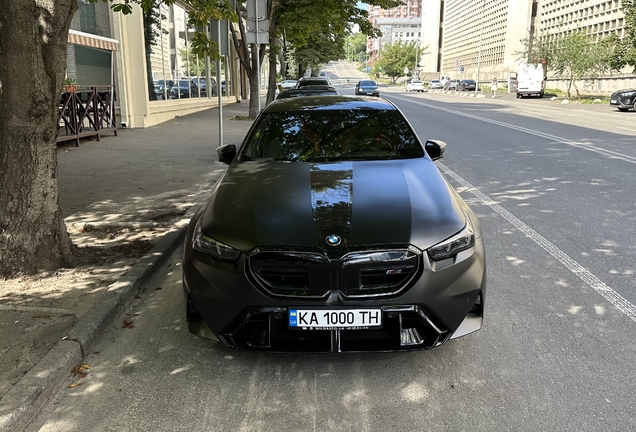 BMW M5 G90