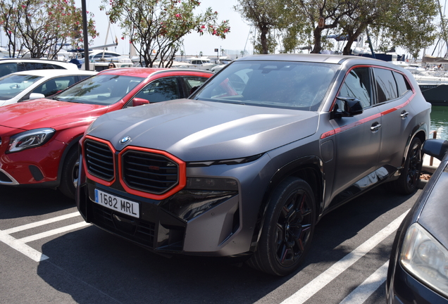 BMW XM G09 Label Red