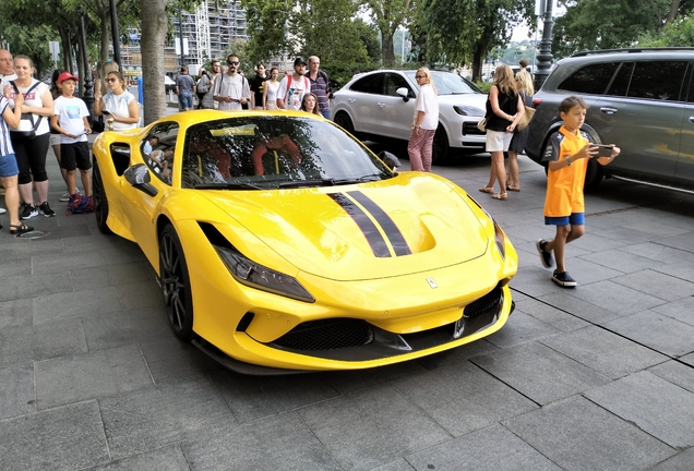 Ferrari F8 Spider