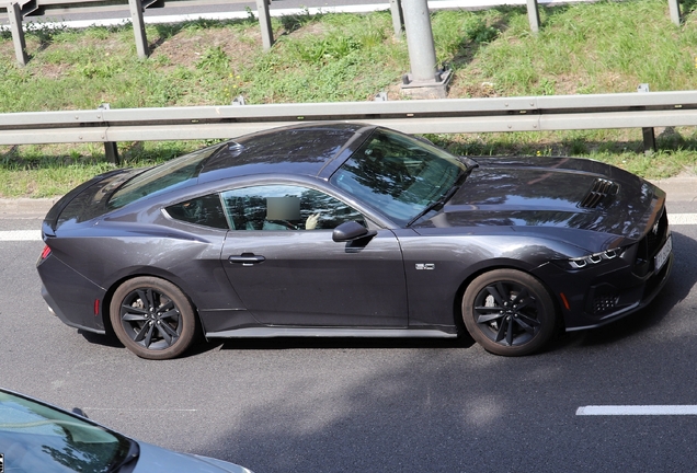 Ford Mustang GT 2024