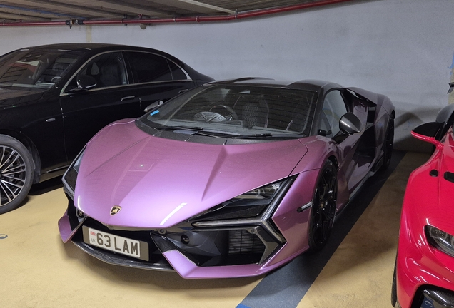 Lamborghini Revuelto