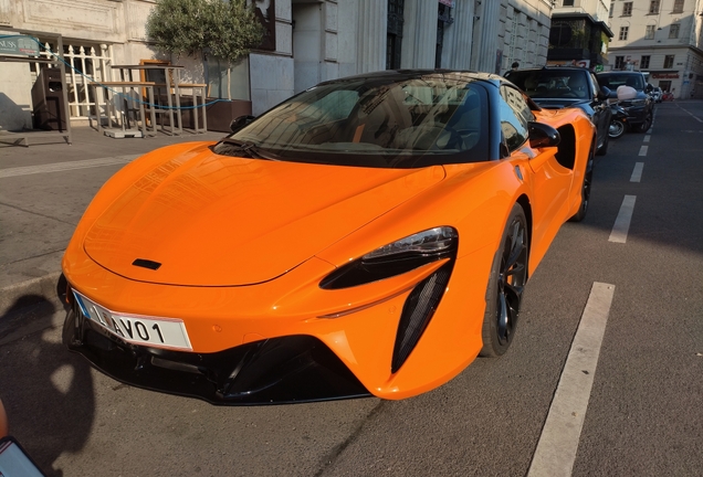 McLaren Artura Spider