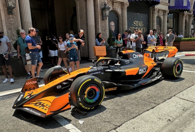 McLaren MCL38