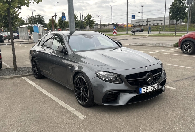 Mercedes-AMG E 63 S W213
