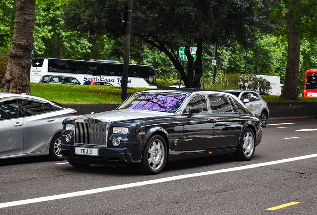 Rolls-Royce Phantom EWB