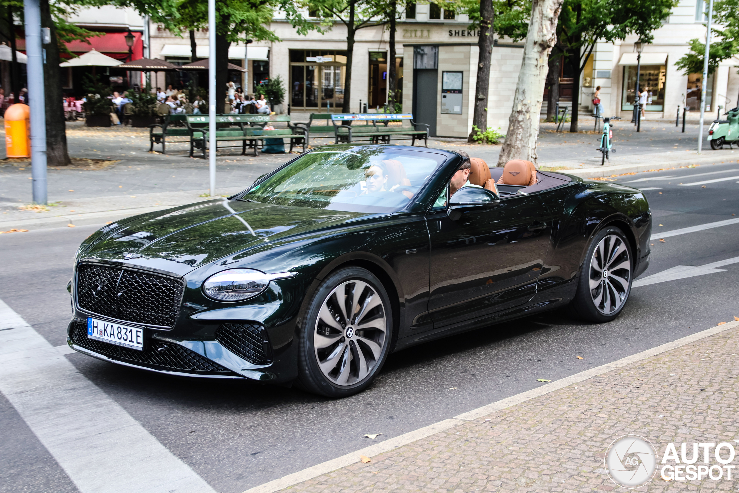 Bentley Continental GTC Black Edition 2025 - 16 August 2025