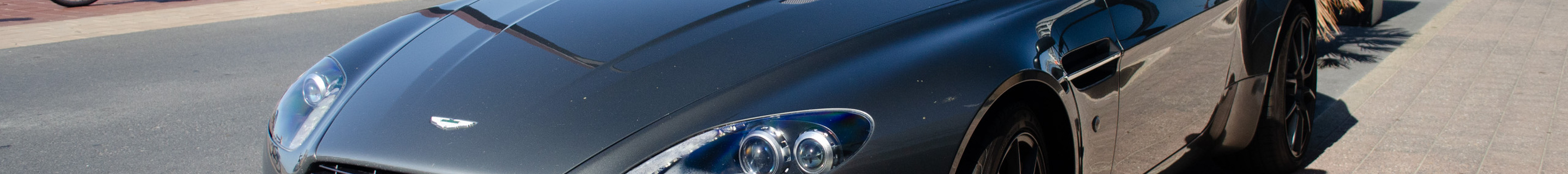 Aston Martin V8 Vantage