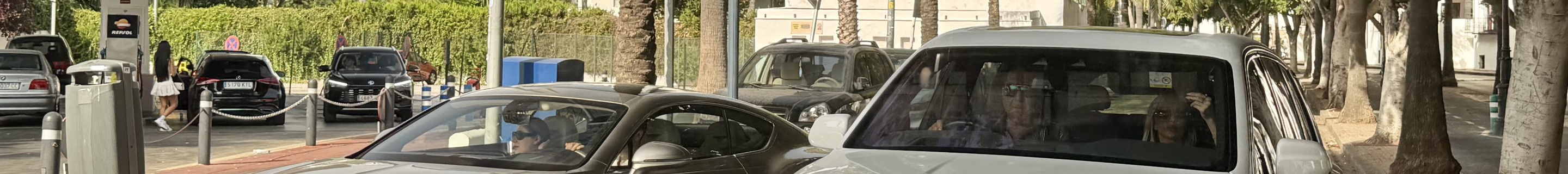 Bentley Continental GT V8 Azure 2024