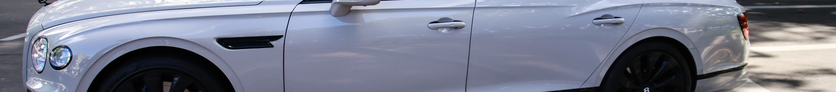 Bentley Flying Spur V8 Azure