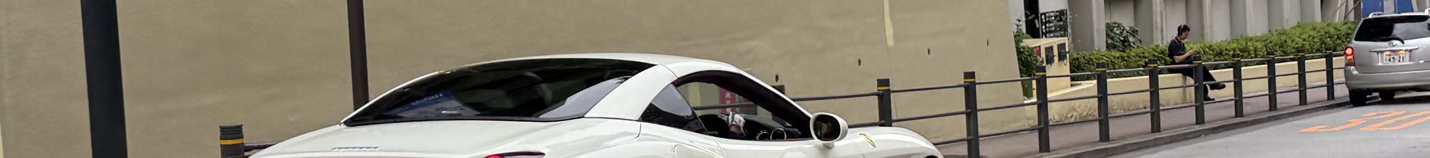 Ferrari California T