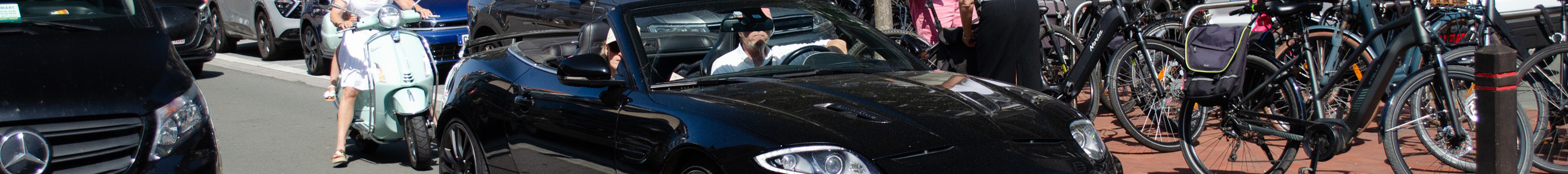 Jaguar XKR-S Convertible 2012