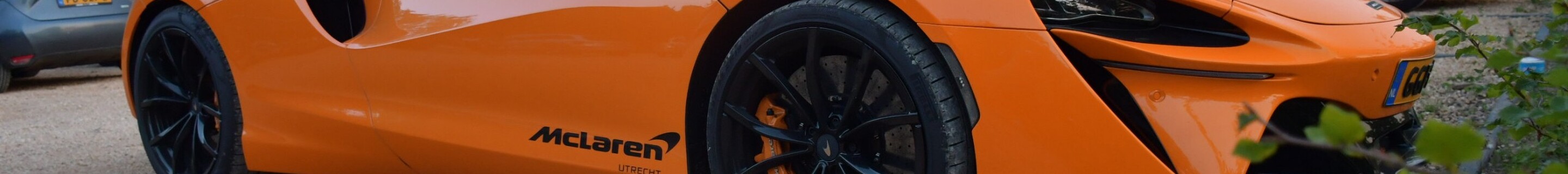 McLaren Artura Spider