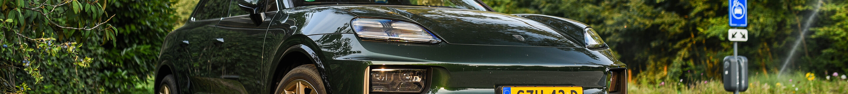 Porsche Macan EV Turbo