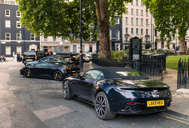 Aston Martin DB11 V8 Volante