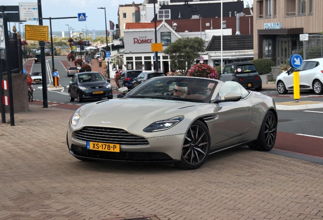 Aston Martin DB11 V8 Volante