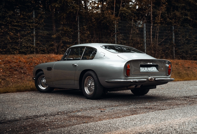 Aston Martin DB6 MKI