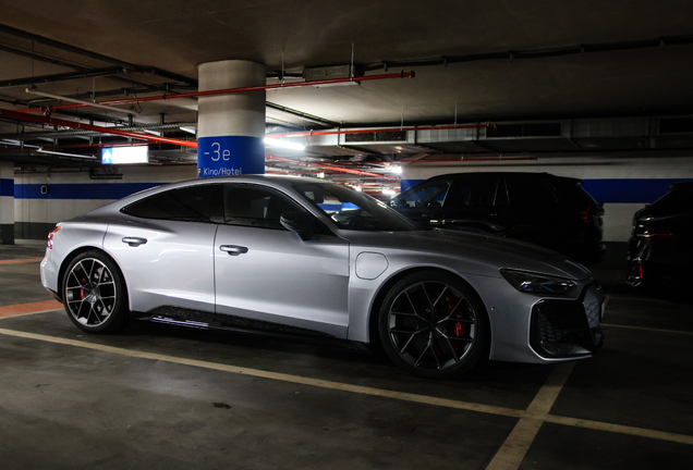 Audi RS E-Tron GT 2025