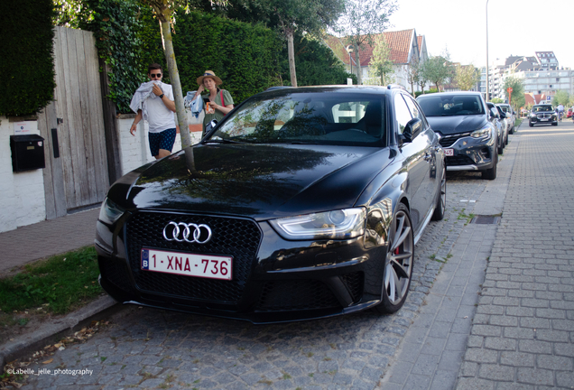 Audi RS4 Avant B8