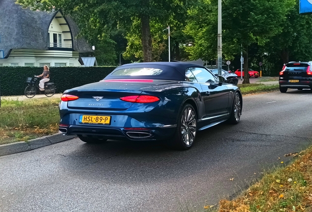 Bentley Continental GTC Mulliner 2025