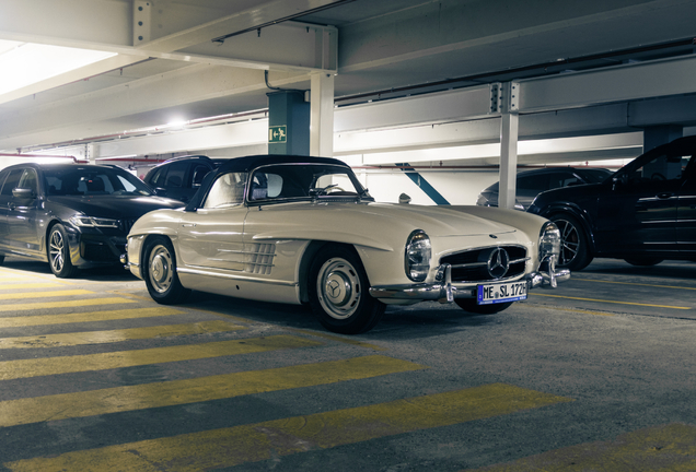 Mercedes-Benz 300SL Roadster