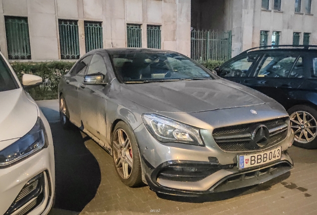 Mercedes-Benz CLA 45 AMG C117