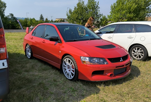 Mitsubishi Lancer Evolution IX