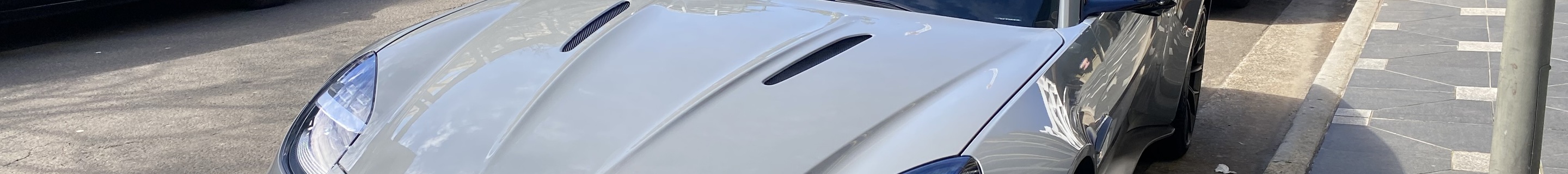 Aston Martin Vantage 2024