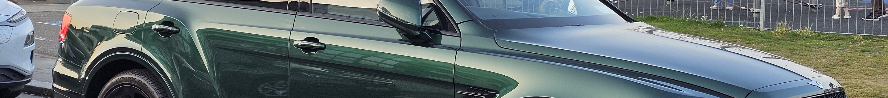 Bentley Bentayga V8