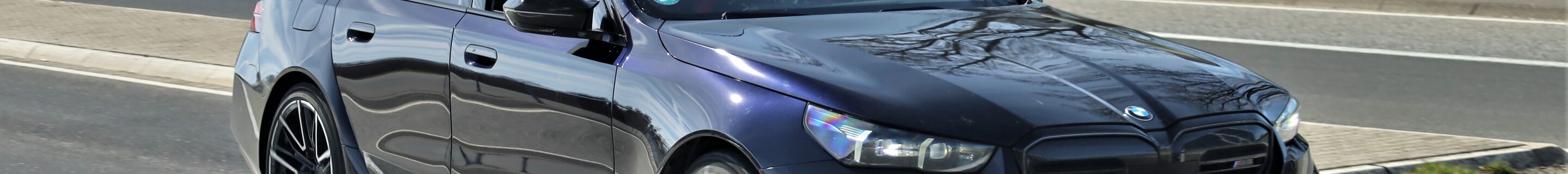 BMW M5 G90