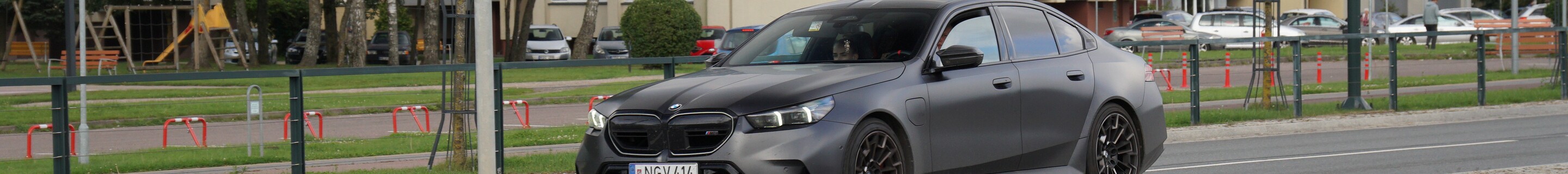 BMW M5 G90