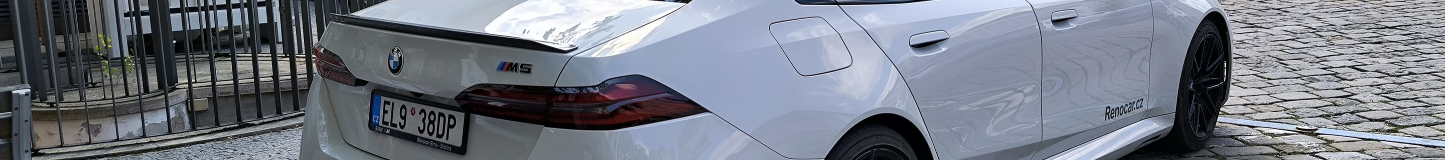 BMW M5 G90