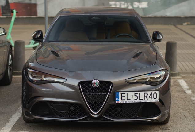 Alfa Romeo Giulia Quadrifoglio 2023
