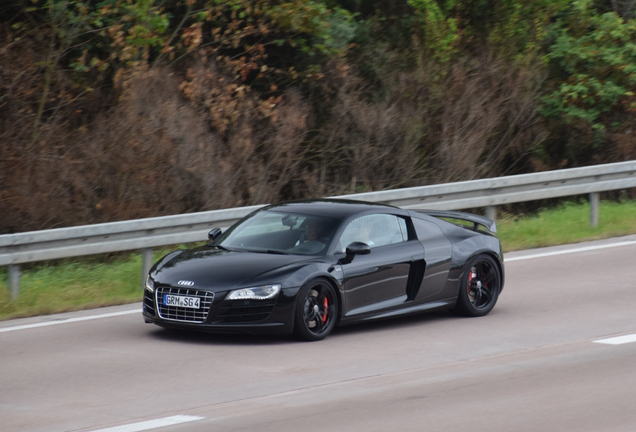 Audi R8 V10
