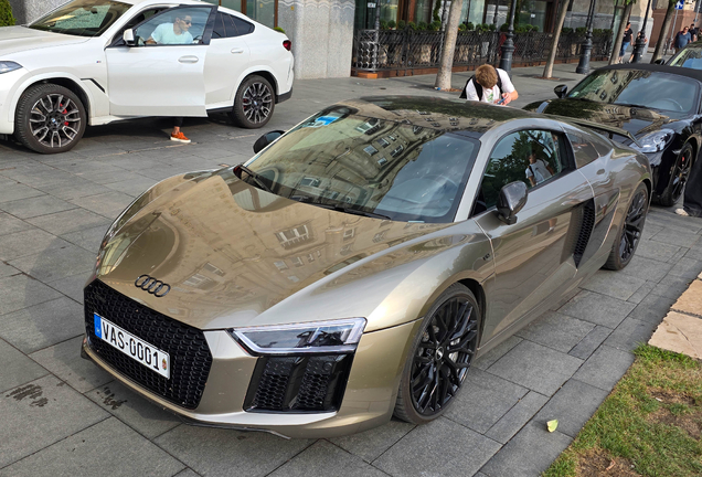 Audi R8 V10 Plus 2015