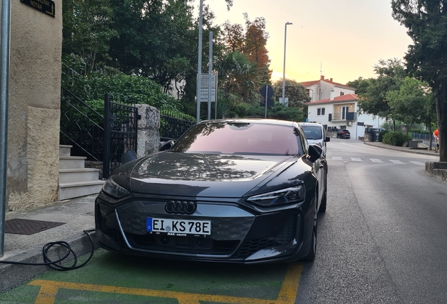 Audi RS E-Tron GT 2025