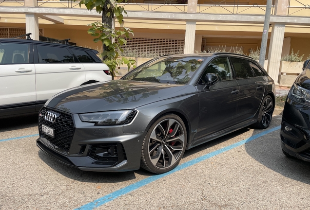 Audi RS4 Avant B9