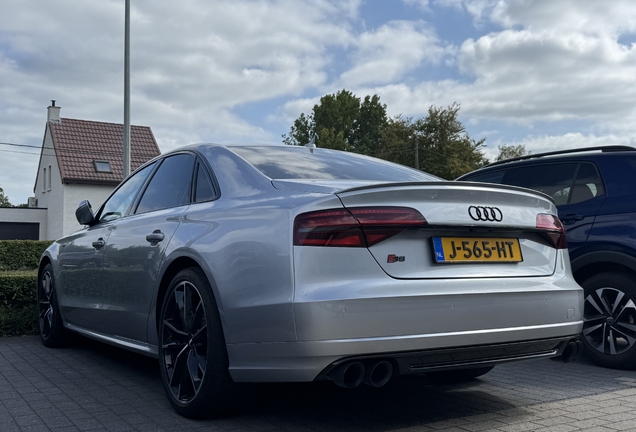 Audi S8 D4 Plus