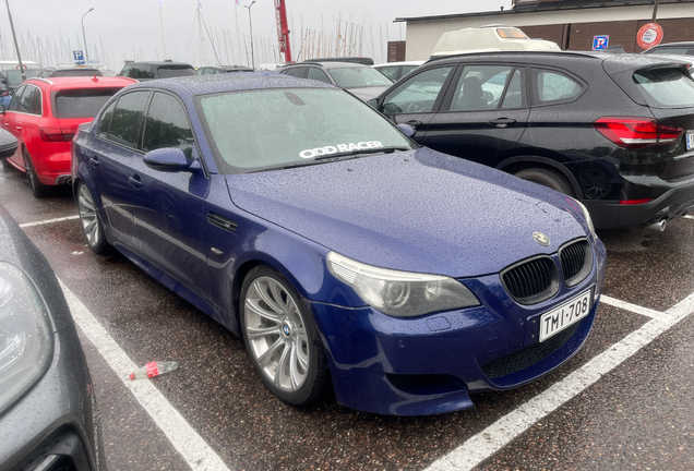 BMW M5 E60 2005