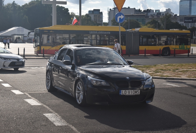 BMW M5 E60 2005