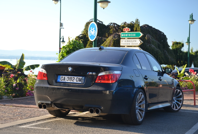 BMW M5 E60 2005