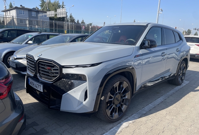 BMW XM G09 Label Red